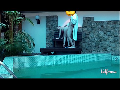 ❤️ Inaanyayahan ni Boss ang kasambahay sa pool, ngunit hindi napigilan ang init ☑ Mahirap na porn sa amin ❤